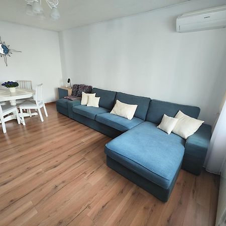 Platinum Apartment - Apartament Cu 3 Camere, 2 Dormitoare, 2 Bai, Bucatarie Complet Utilata, 2 Balcoane Bucarest Exterior foto