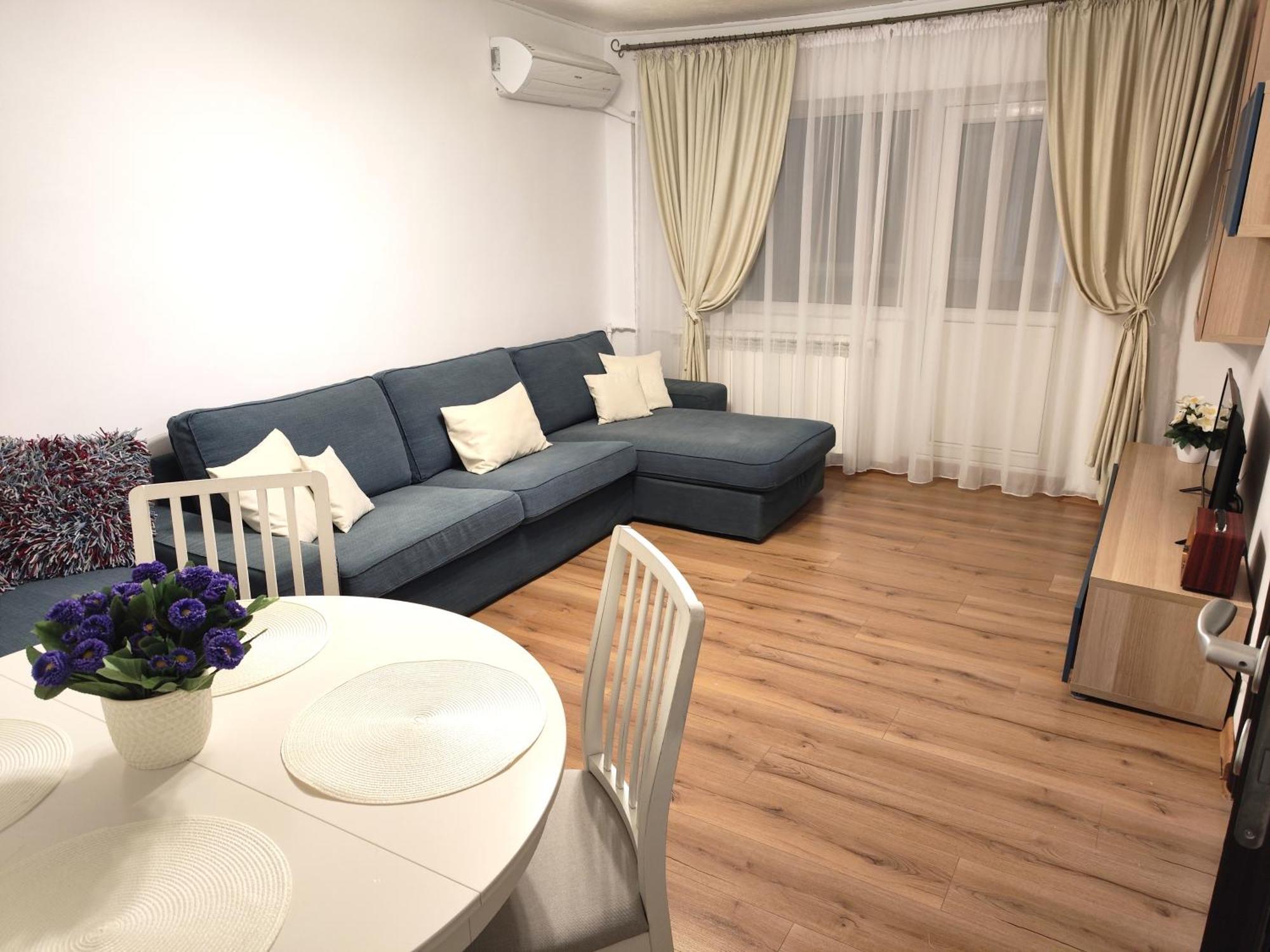 Platinum Apartment - Apartament Cu 3 Camere, 2 Dormitoare, 2 Bai, Bucatarie Complet Utilata, 2 Balcoane Bucarest Exterior foto